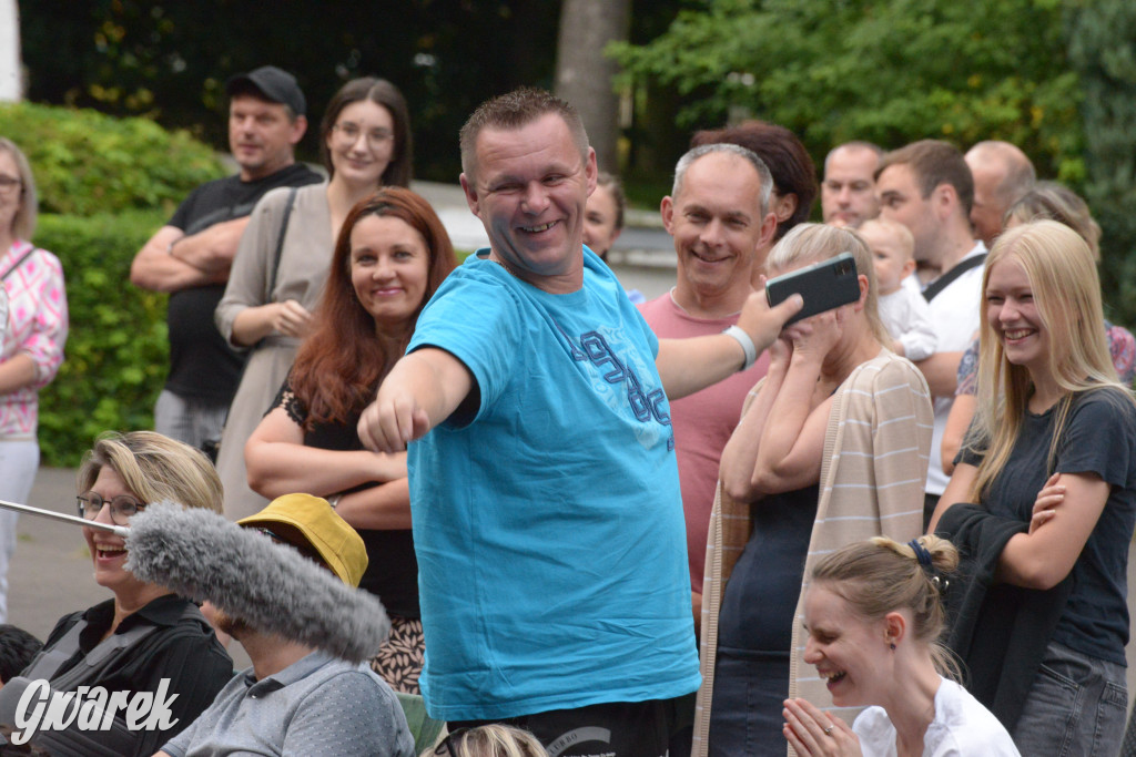 Teatralne Parkowanie na półmetku. Teatr jak cyrk