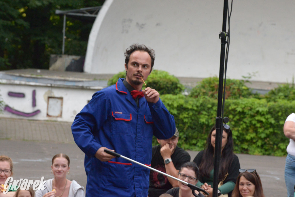 Teatralne Parkowanie na półmetku. Teatr jak cyrk