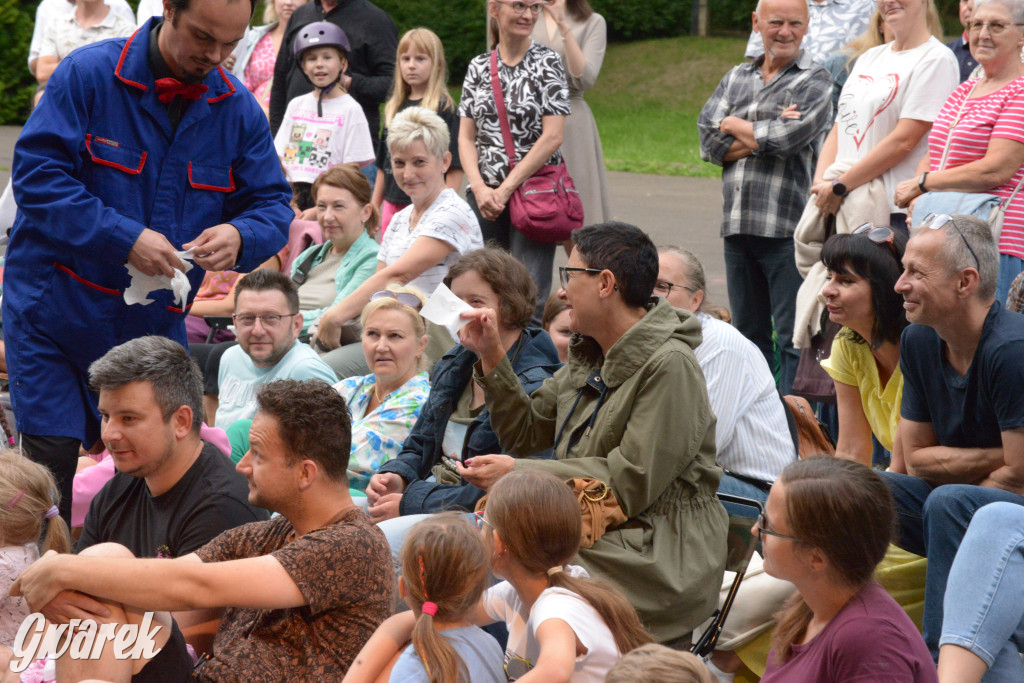 Teatralne Parkowanie na półmetku. Teatr jak cyrk