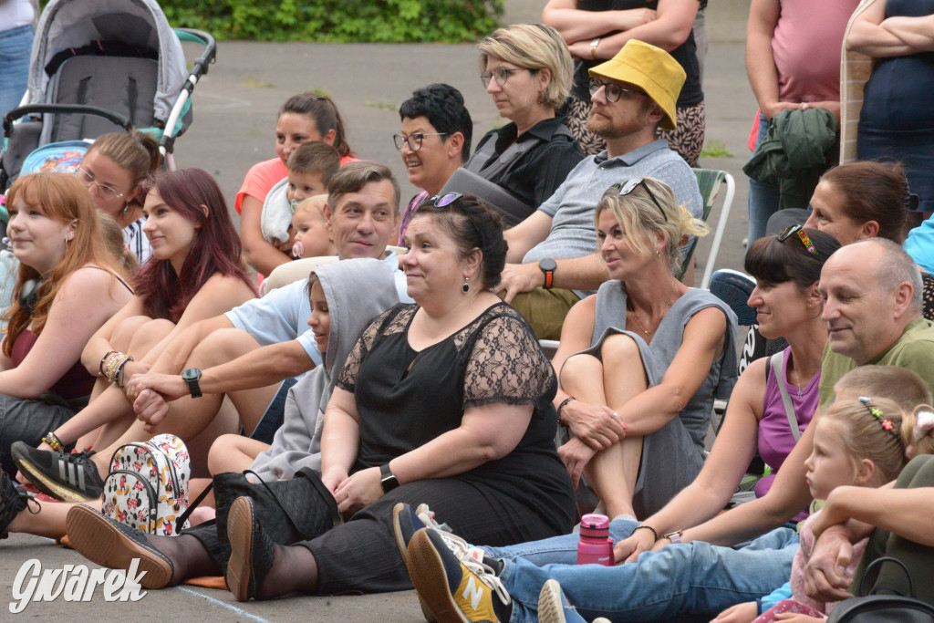 Teatralne Parkowanie na półmetku. Teatr jak cyrk