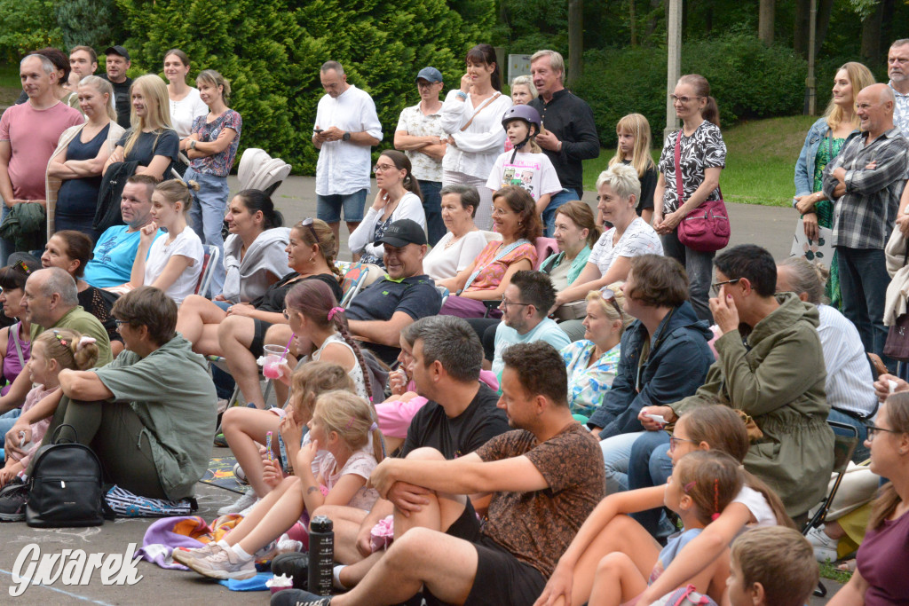 Teatralne Parkowanie na półmetku. Teatr jak cyrk