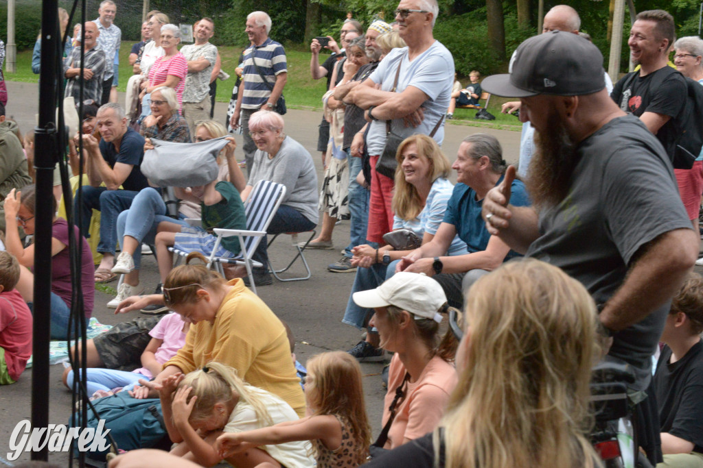 Teatralne Parkowanie na półmetku. Teatr jak cyrk
