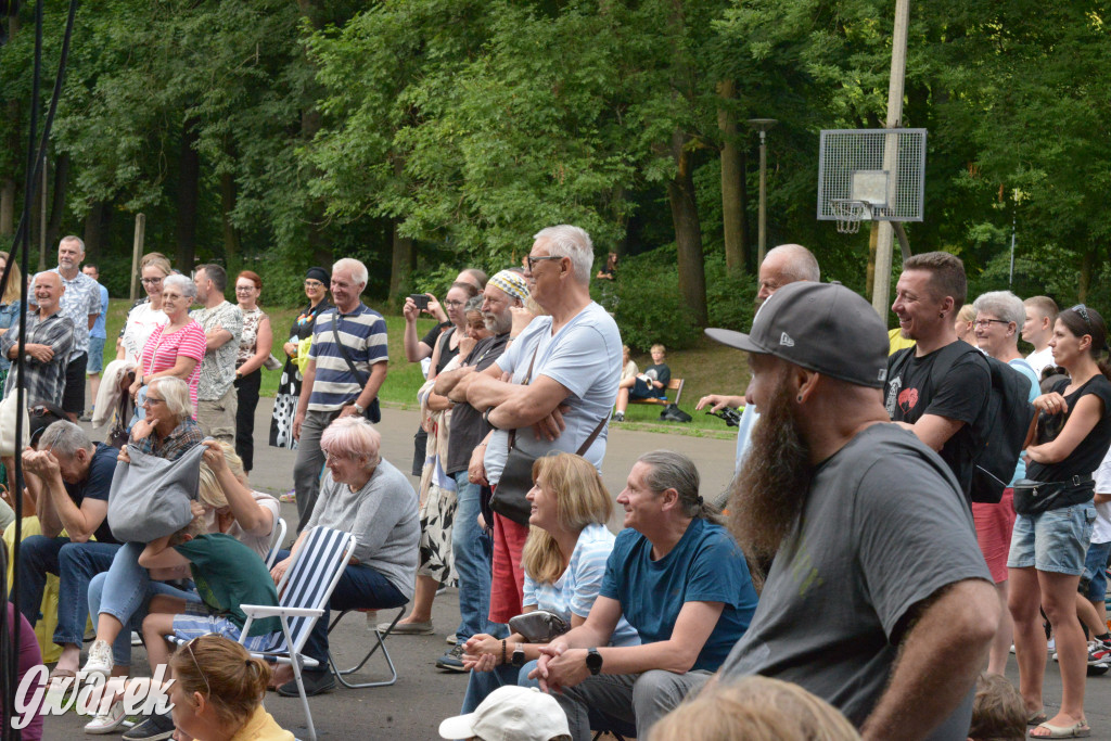 Teatralne Parkowanie na półmetku. Teatr jak cyrk