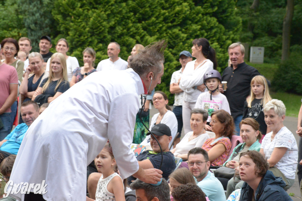 Teatralne Parkowanie na półmetku. Teatr jak cyrk