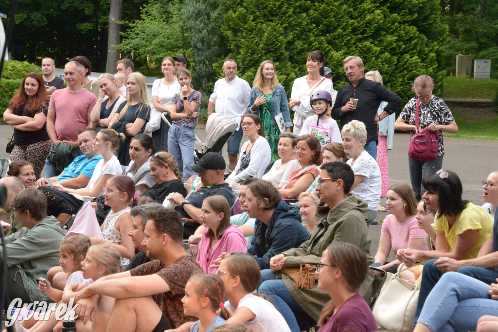 Teatralne Parkowanie na półmetku. Teatr jak cyrk
