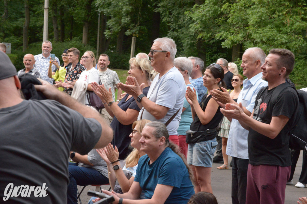Teatralne Parkowanie na półmetku. Teatr jak cyrk