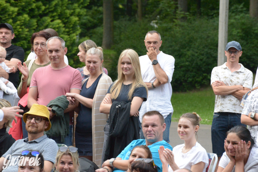 Teatralne Parkowanie na półmetku. Teatr jak cyrk