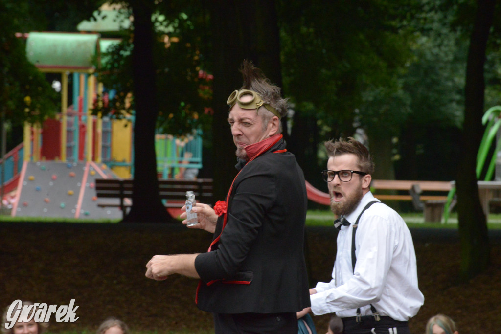 Teatralne Parkowanie na półmetku. Teatr jak cyrk