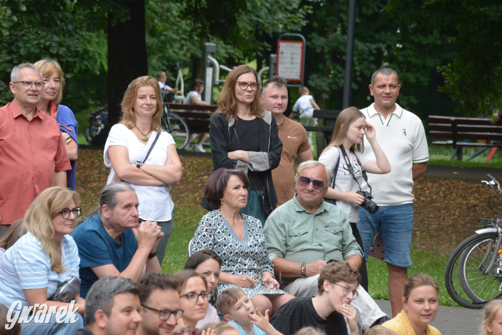 Teatralne Parkowanie na półmetku. Teatr jak cyrk