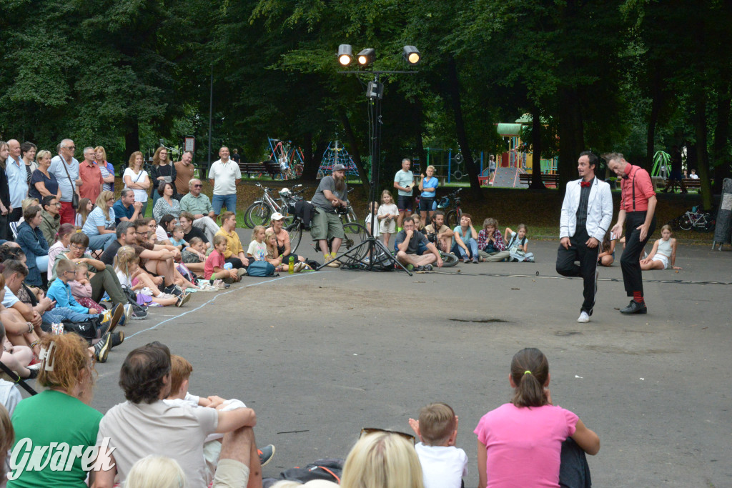 Teatralne Parkowanie na półmetku. Teatr jak cyrk