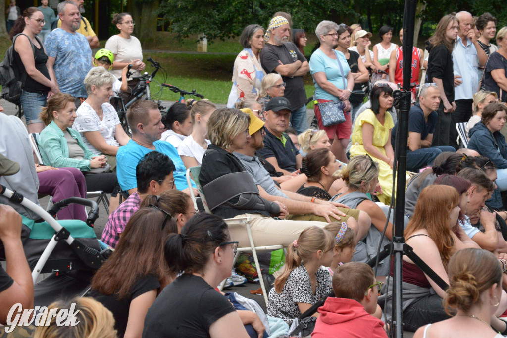 Teatralne Parkowanie na półmetku. Teatr jak cyrk