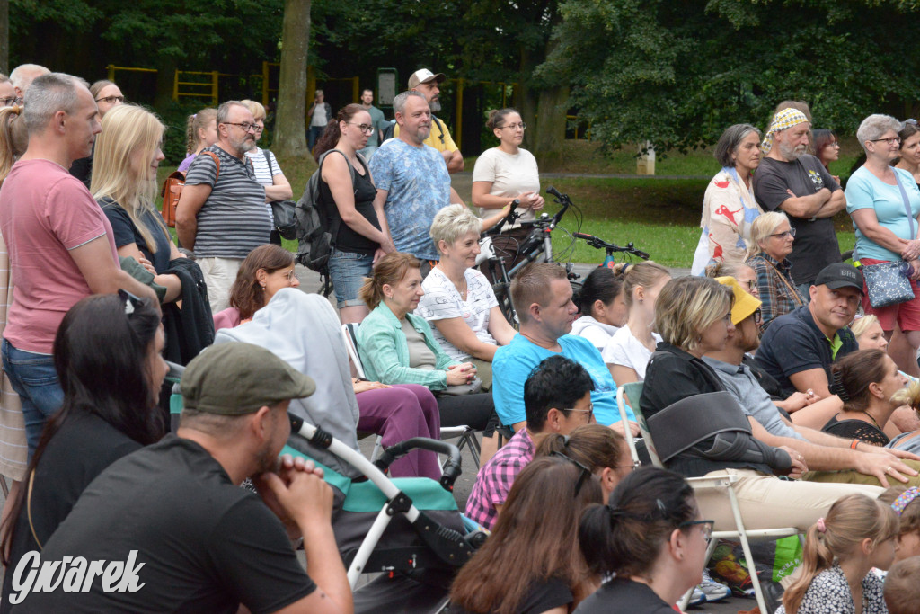 Teatralne Parkowanie na półmetku. Teatr jak cyrk