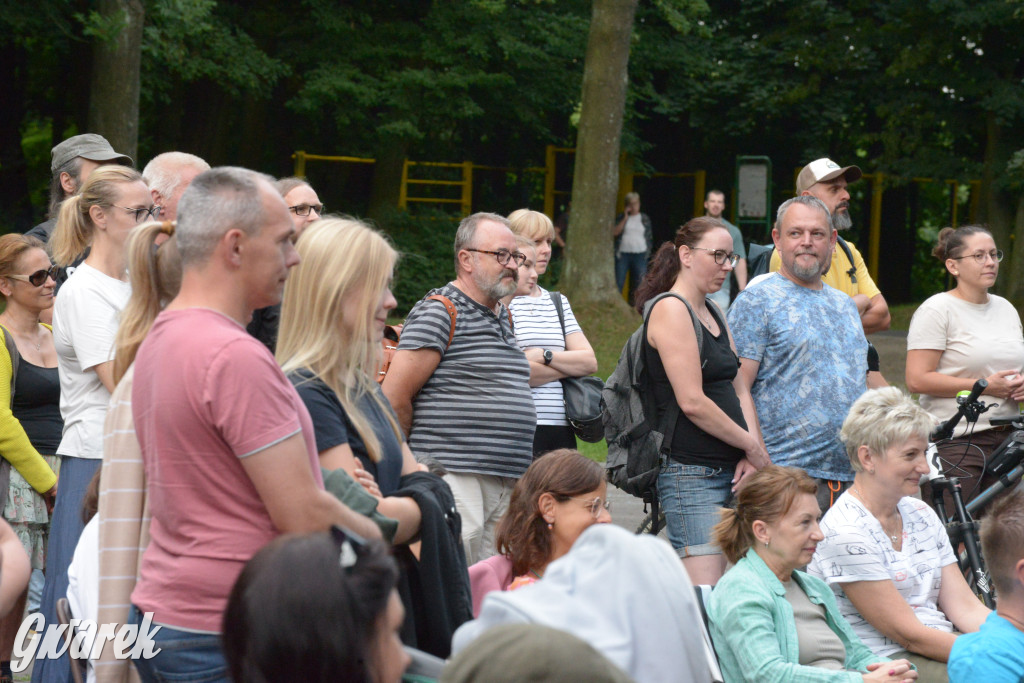 Teatralne Parkowanie na półmetku. Teatr jak cyrk