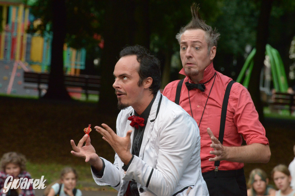 Teatralne Parkowanie na półmetku. Teatr jak cyrk