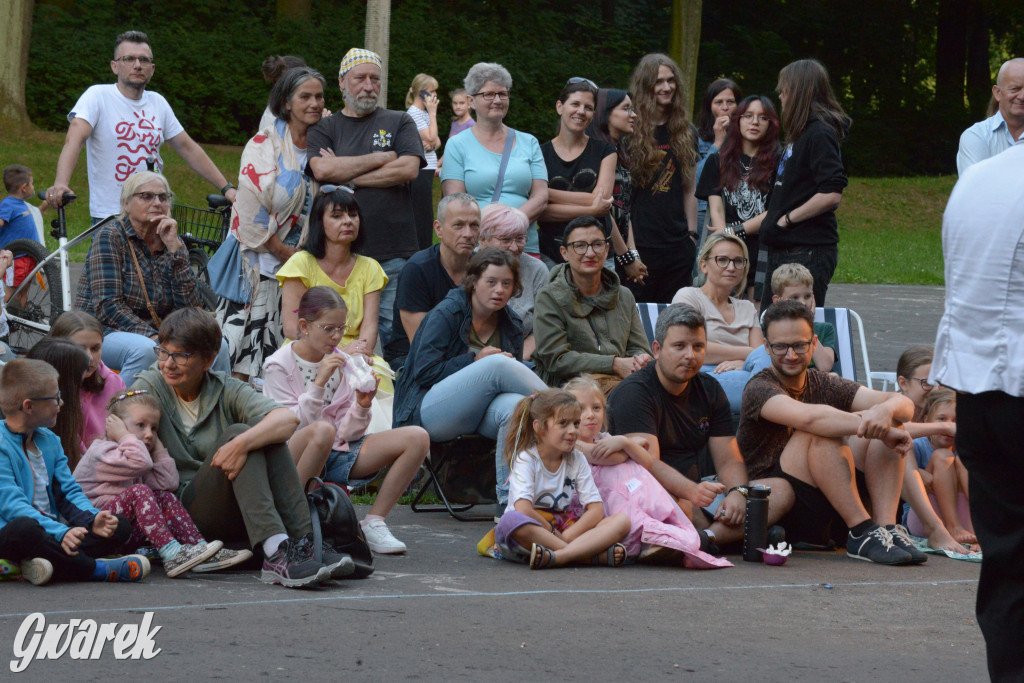 Teatralne Parkowanie na półmetku. Teatr jak cyrk