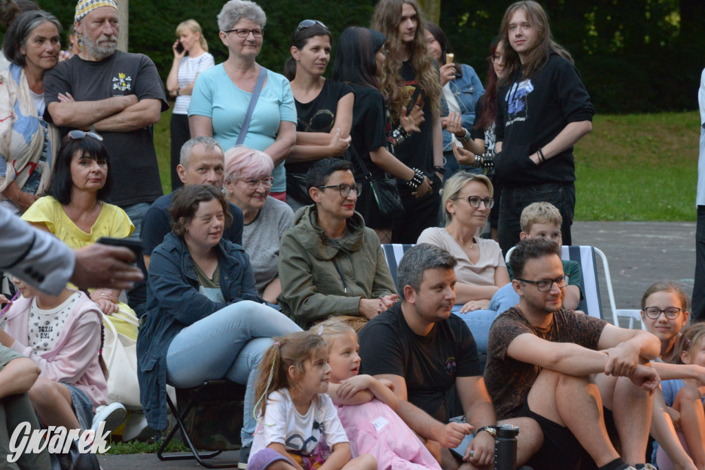 Teatralne Parkowanie na półmetku. Teatr jak cyrk