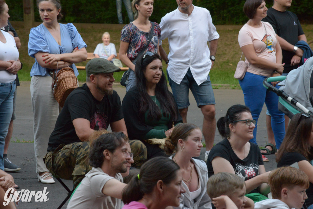 Teatralne Parkowanie na półmetku. Teatr jak cyrk