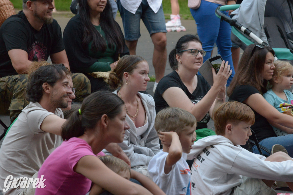 Teatralne Parkowanie na półmetku. Teatr jak cyrk