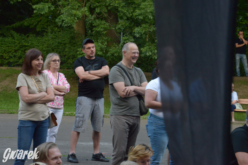 Teatralne Parkowanie na półmetku. Teatr jak cyrk