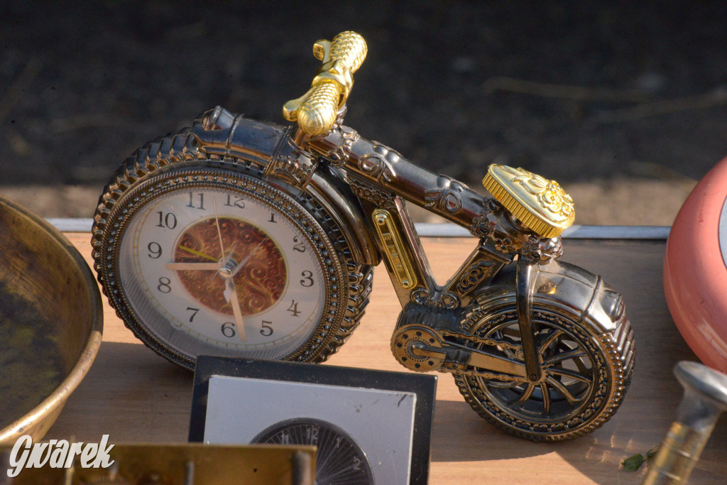 Tarnowskie Góry. Pchli targ ze zgrzytem