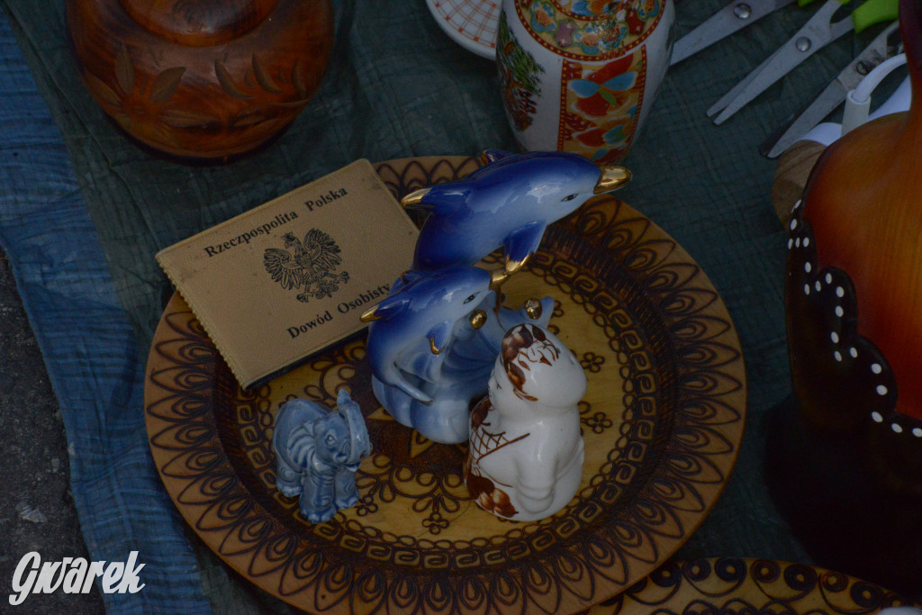 Tarnowskie Góry. Pchli targ ze zgrzytem