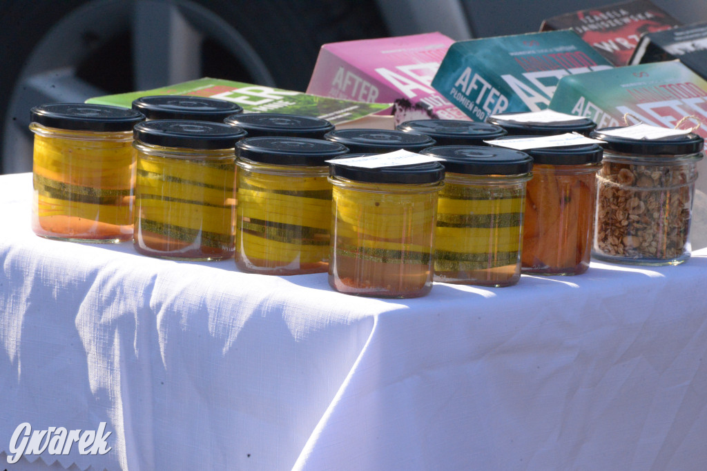 Tarnowskie Góry. Pchli targ ze zgrzytem