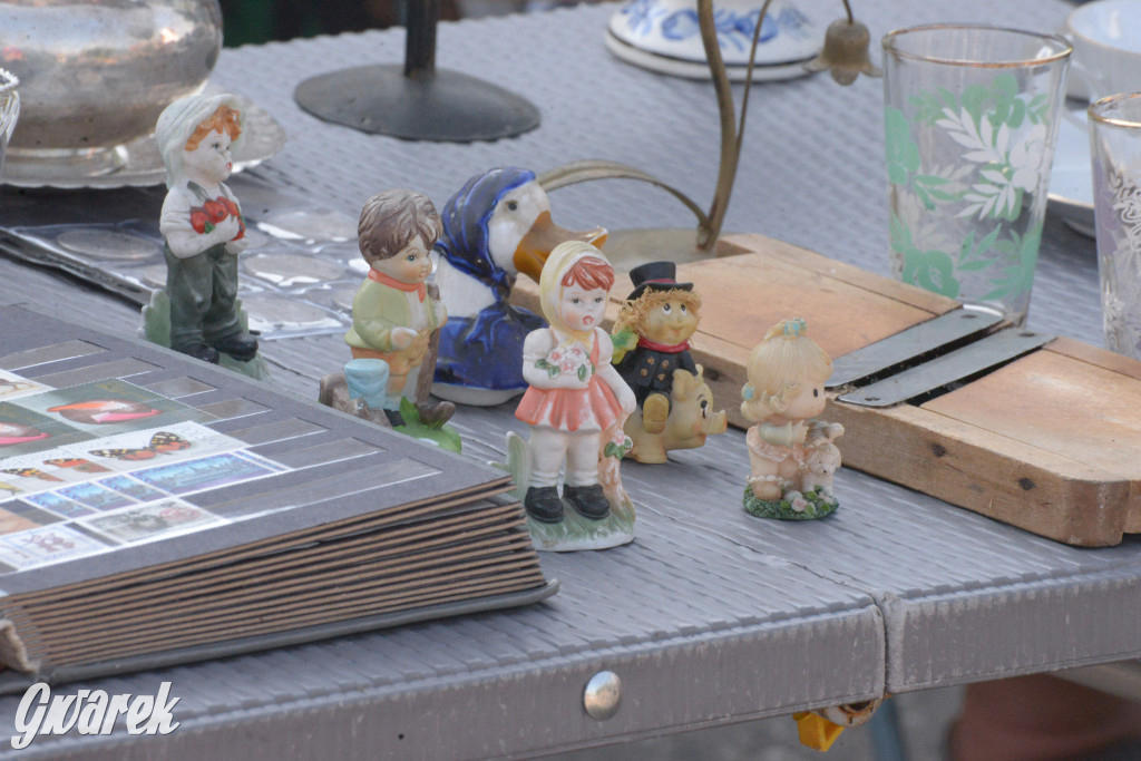 Tarnowskie Góry. Pchli targ ze zgrzytem