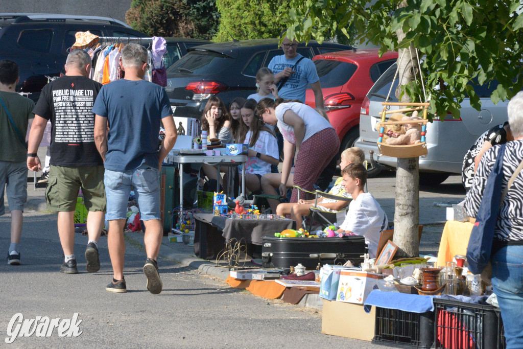 Tarnowskie Góry. Pchli targ ze zgrzytem