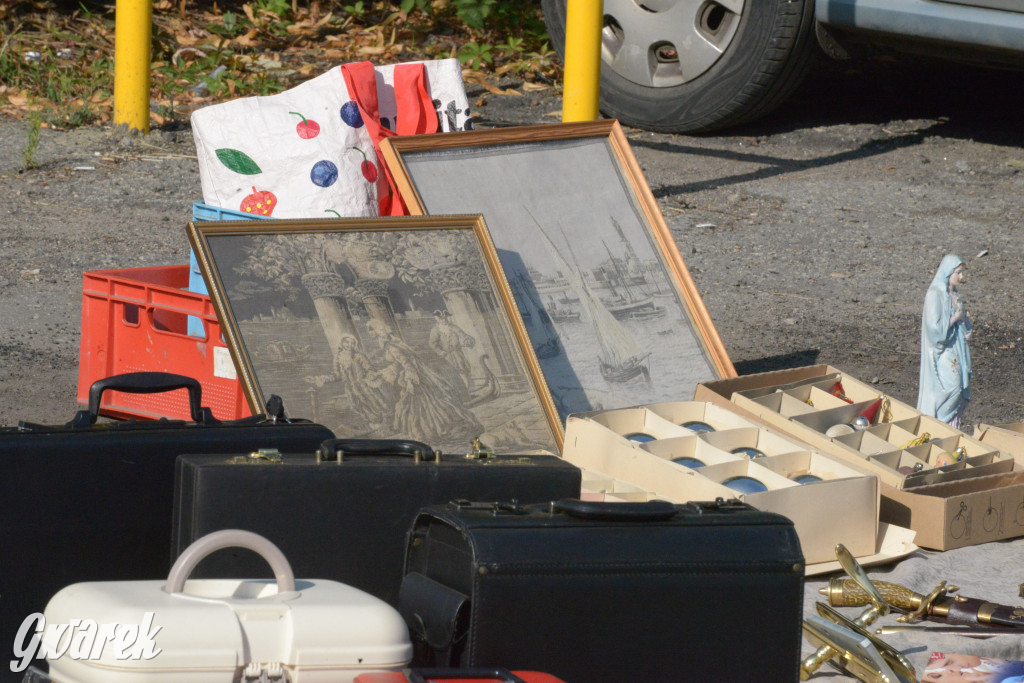 Tarnowskie Góry. Pchli targ ze zgrzytem