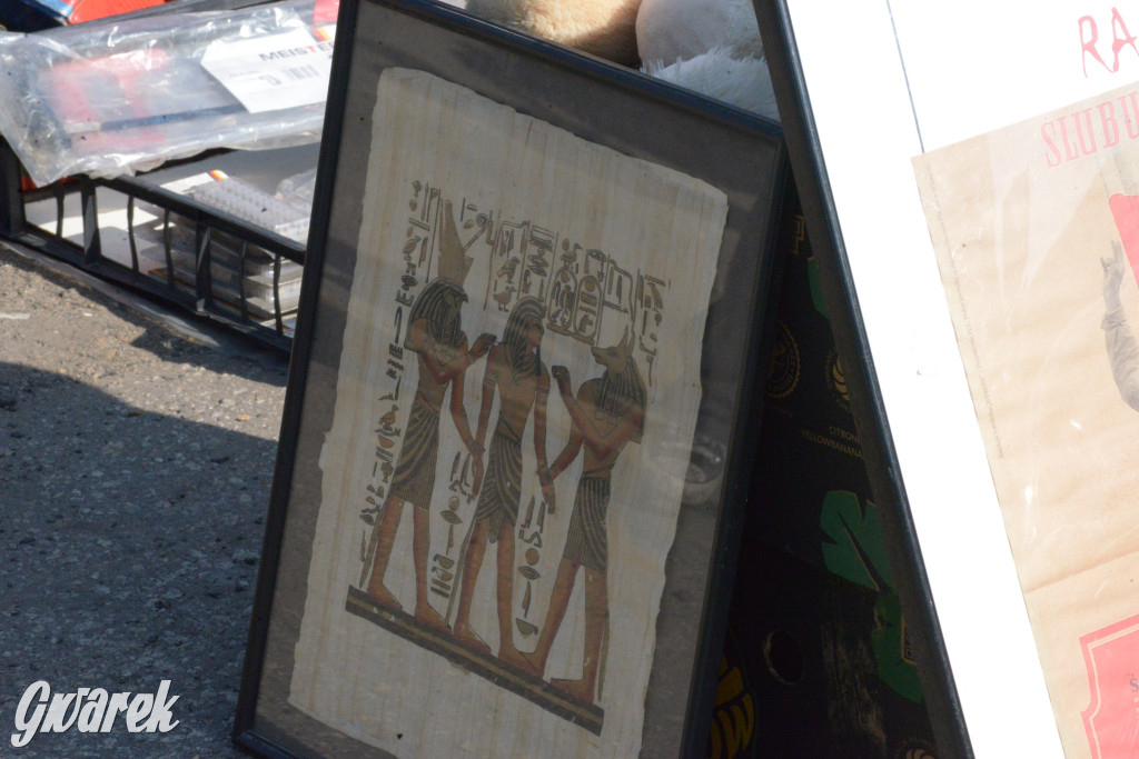 Tarnowskie Góry. Pchli targ ze zgrzytem