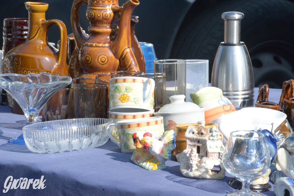 Tarnowskie Góry. Pchli targ ze zgrzytem