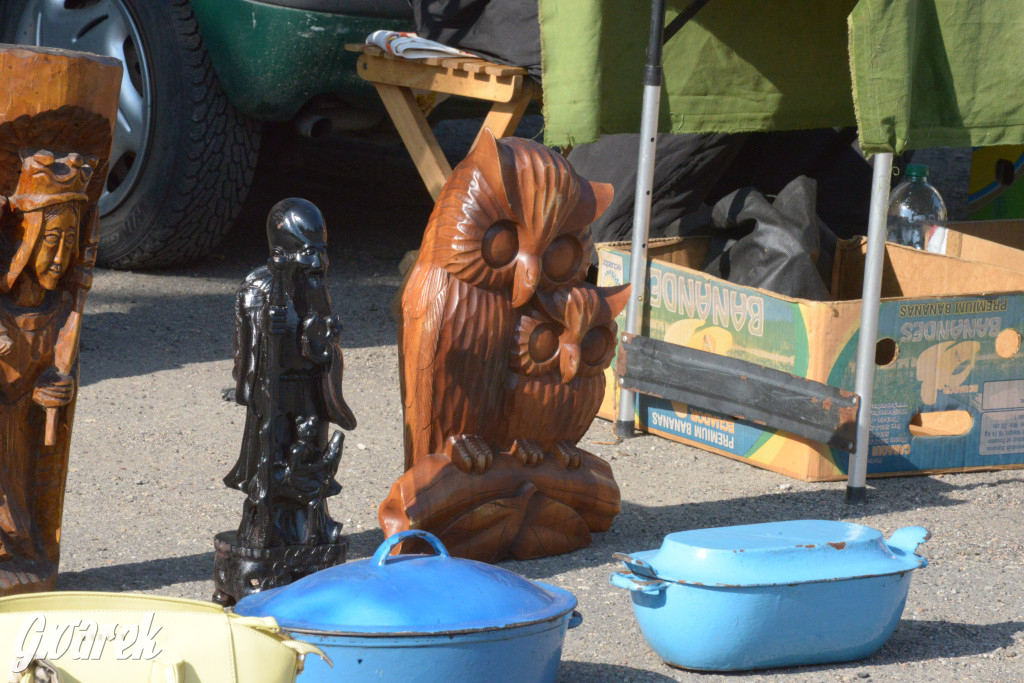 Tarnowskie Góry. Pchli targ ze zgrzytem