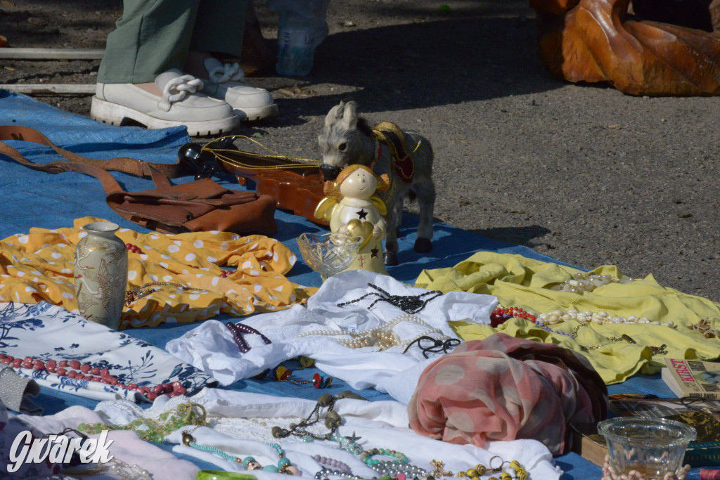 Tarnowskie Góry. Pchli targ ze zgrzytem