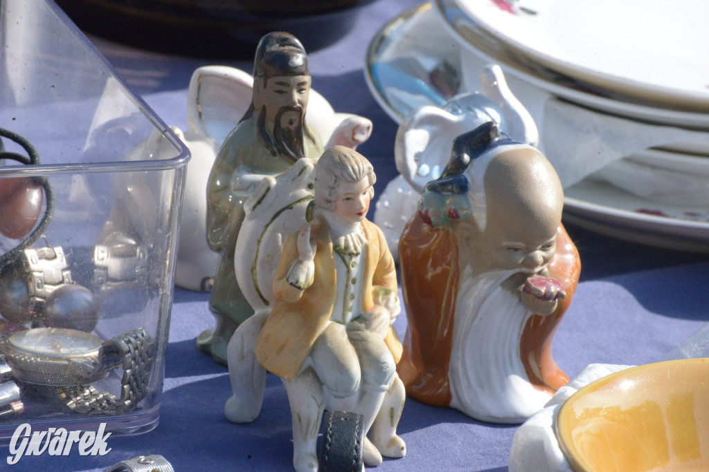 Tarnowskie Góry. Pchli targ ze zgrzytem