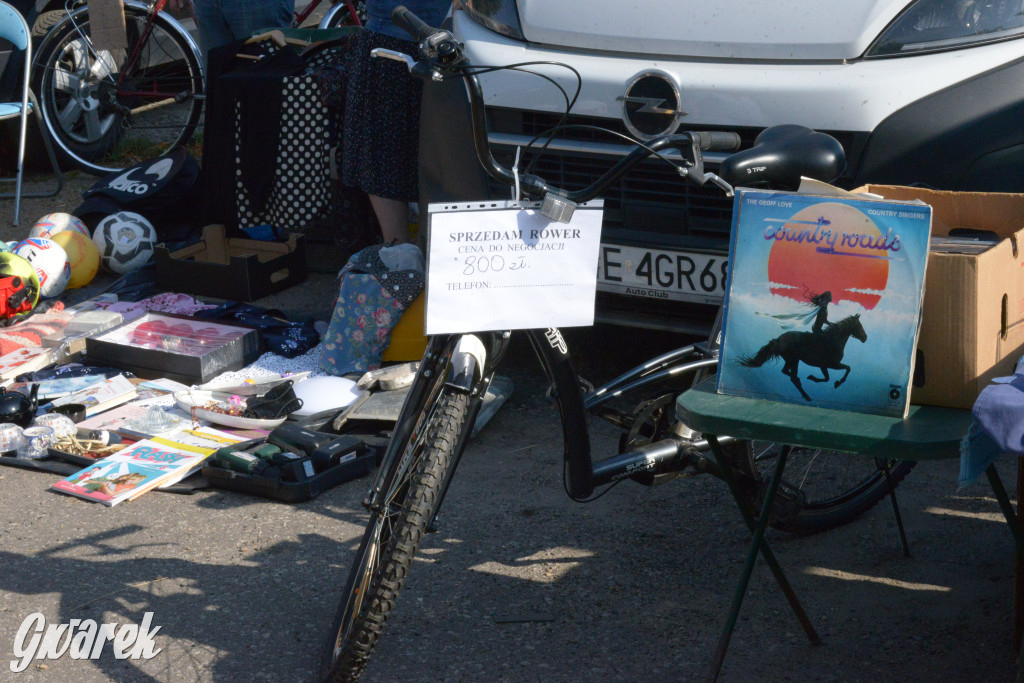 Tarnowskie Góry. Pchli targ ze zgrzytem