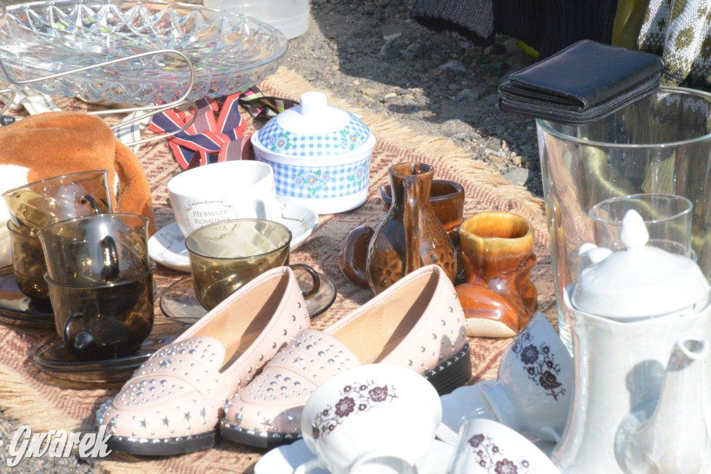 Tarnowskie Góry. Pchli targ ze zgrzytem