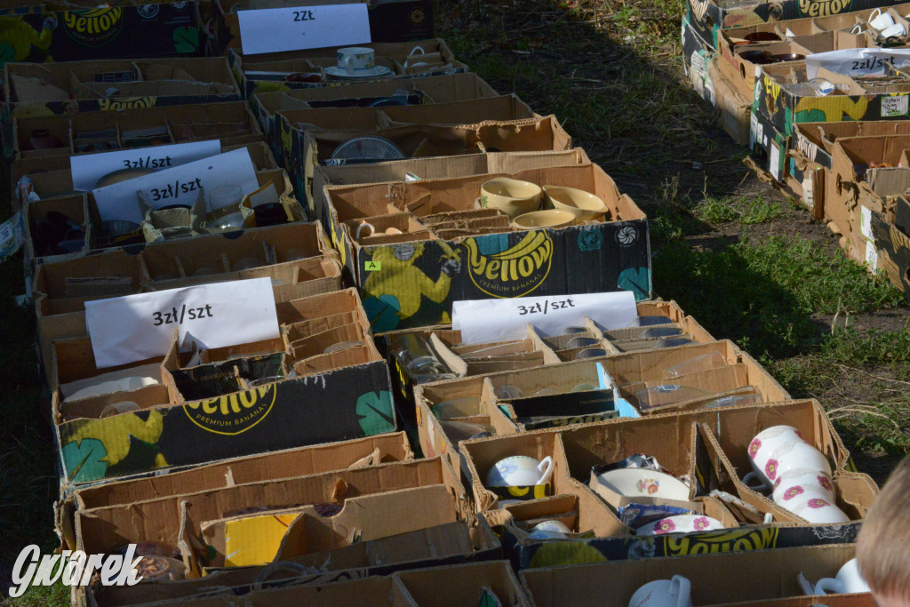 Tarnowskie Góry. Pchli targ ze zgrzytem