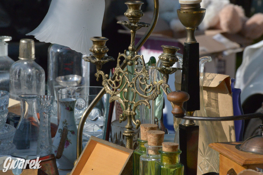 Tarnowskie Góry. Pchli targ ze zgrzytem