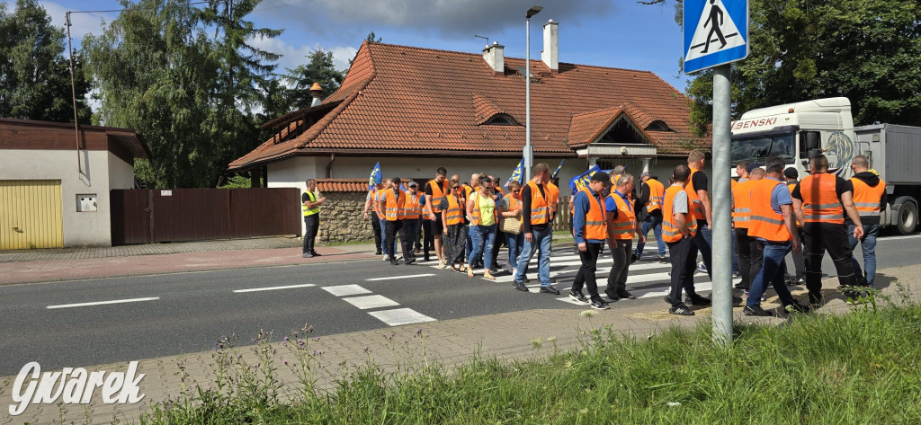 Tarnowskie Góry. Tu nie przejedziecie. Trwa protest