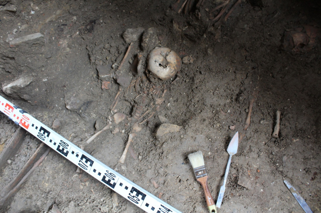 Dziecięce groby w kościele pw. św. Wojciecha