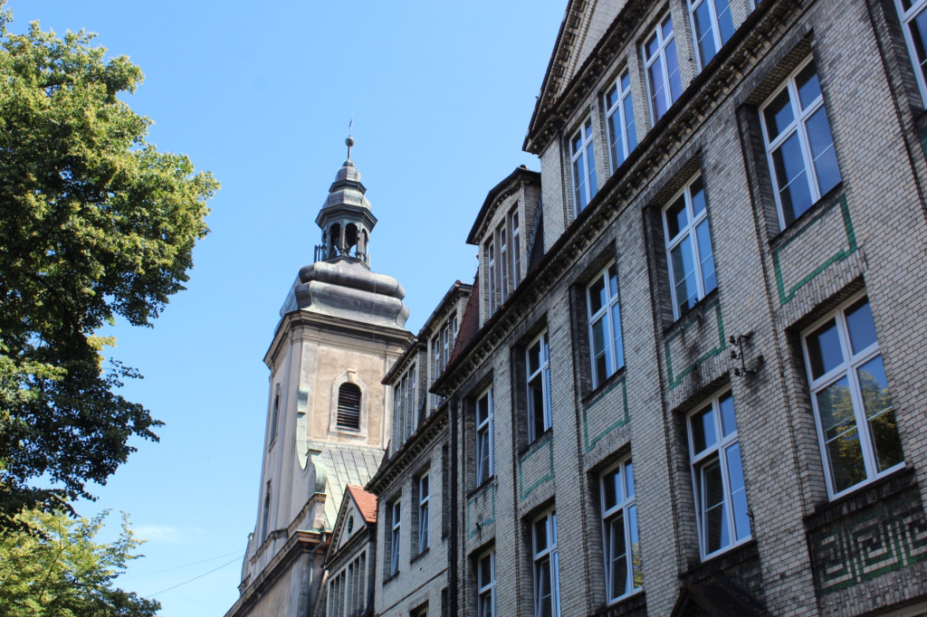 Dziecięce groby w kościele pw. św. Wojciecha