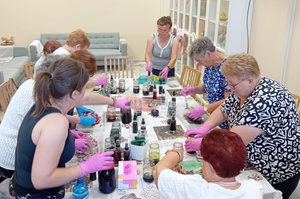 Fartuchy na rozgrzewkę. Warsztaty dla seniorów