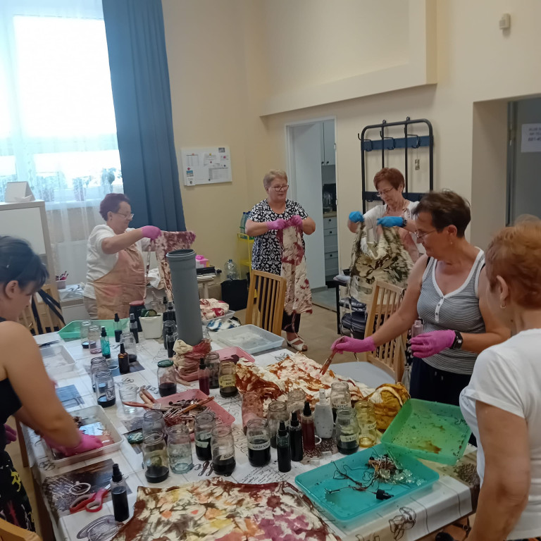 Fartuchy na rozgrzewkę. Warsztaty dla seniorów