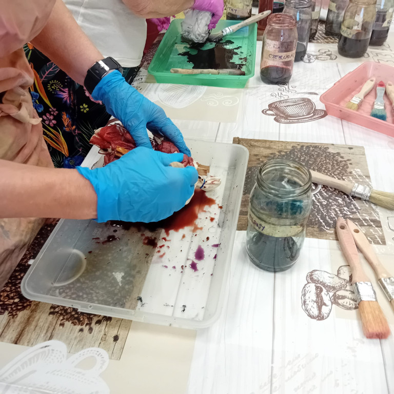 Fartuchy na rozgrzewkę. Warsztaty dla seniorów