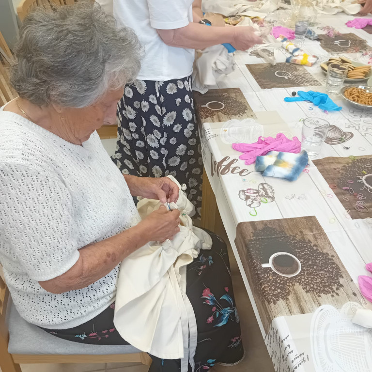 Fartuchy na rozgrzewkę. Warsztaty dla seniorów