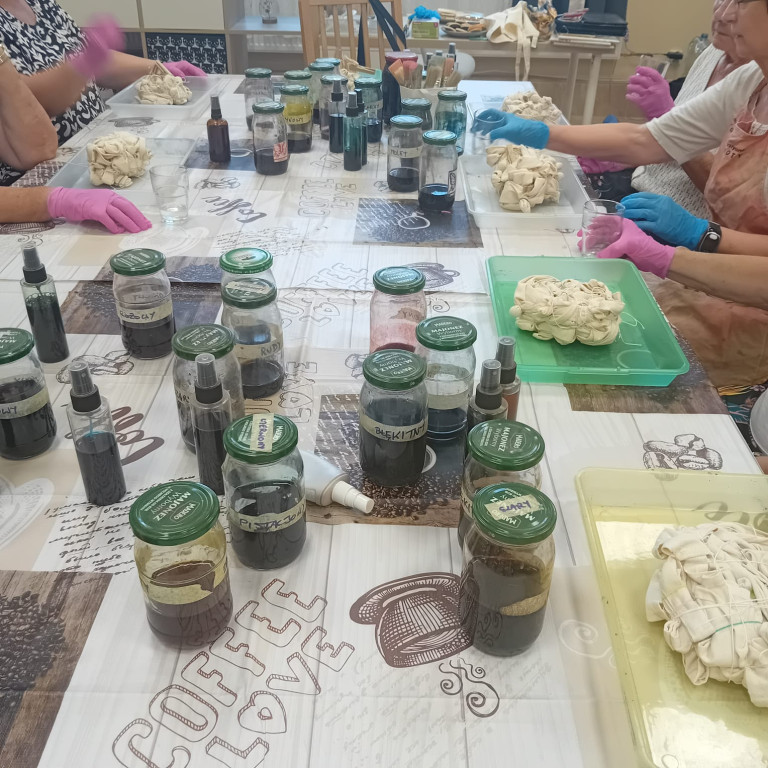 Fartuchy na rozgrzewkę. Warsztaty dla seniorów