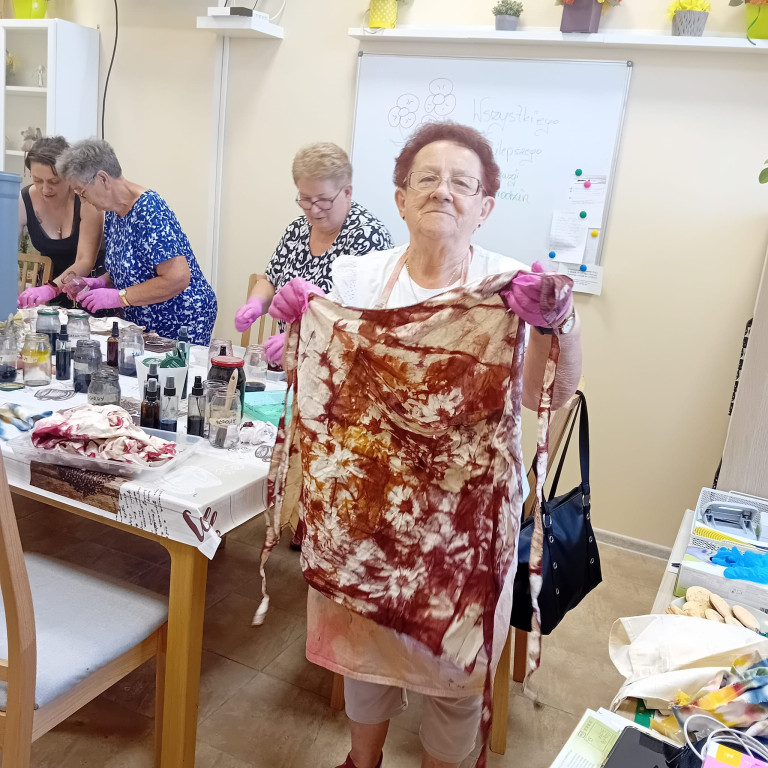 Fartuchy na rozgrzewkę. Warsztaty dla seniorów