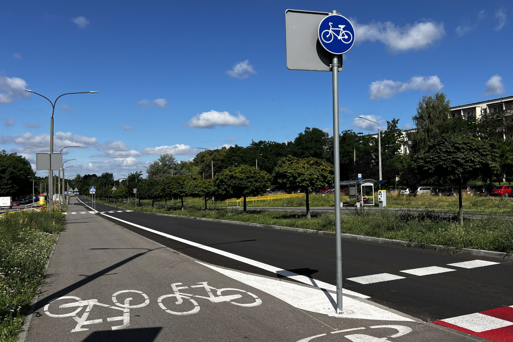 Powiat inwestuje w drogi