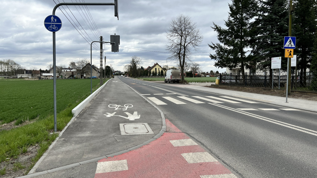 Powiat inwestuje w drogi