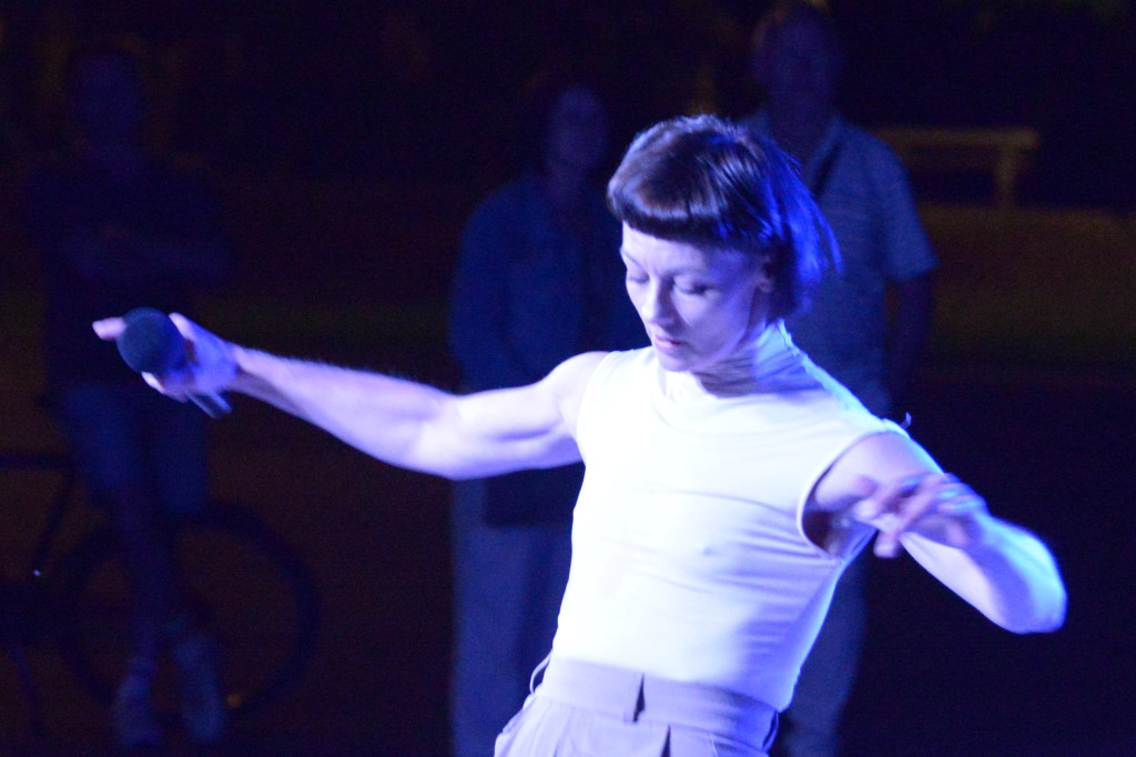 Teatralne Parkowanie: Fuzja o Powstaniu Warszawskim